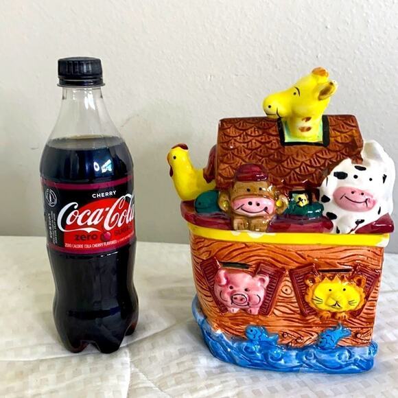 NOAH'S ARK COOKIE JAR; EXPRESS PRODUCTIONS IN LISLE, ILLINOIS - Picture 1 of 15